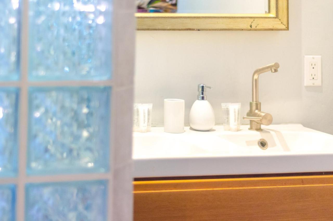 Bario Hotel ウィレムスタッド 部屋 写真