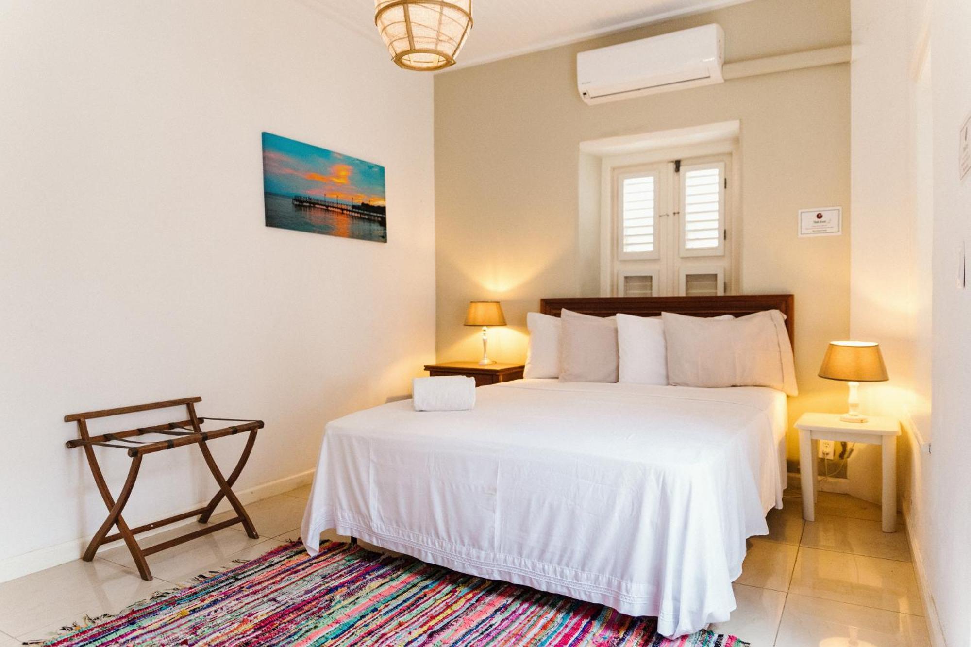 Bario Hotel ウィレムスタッド エクステリア 写真