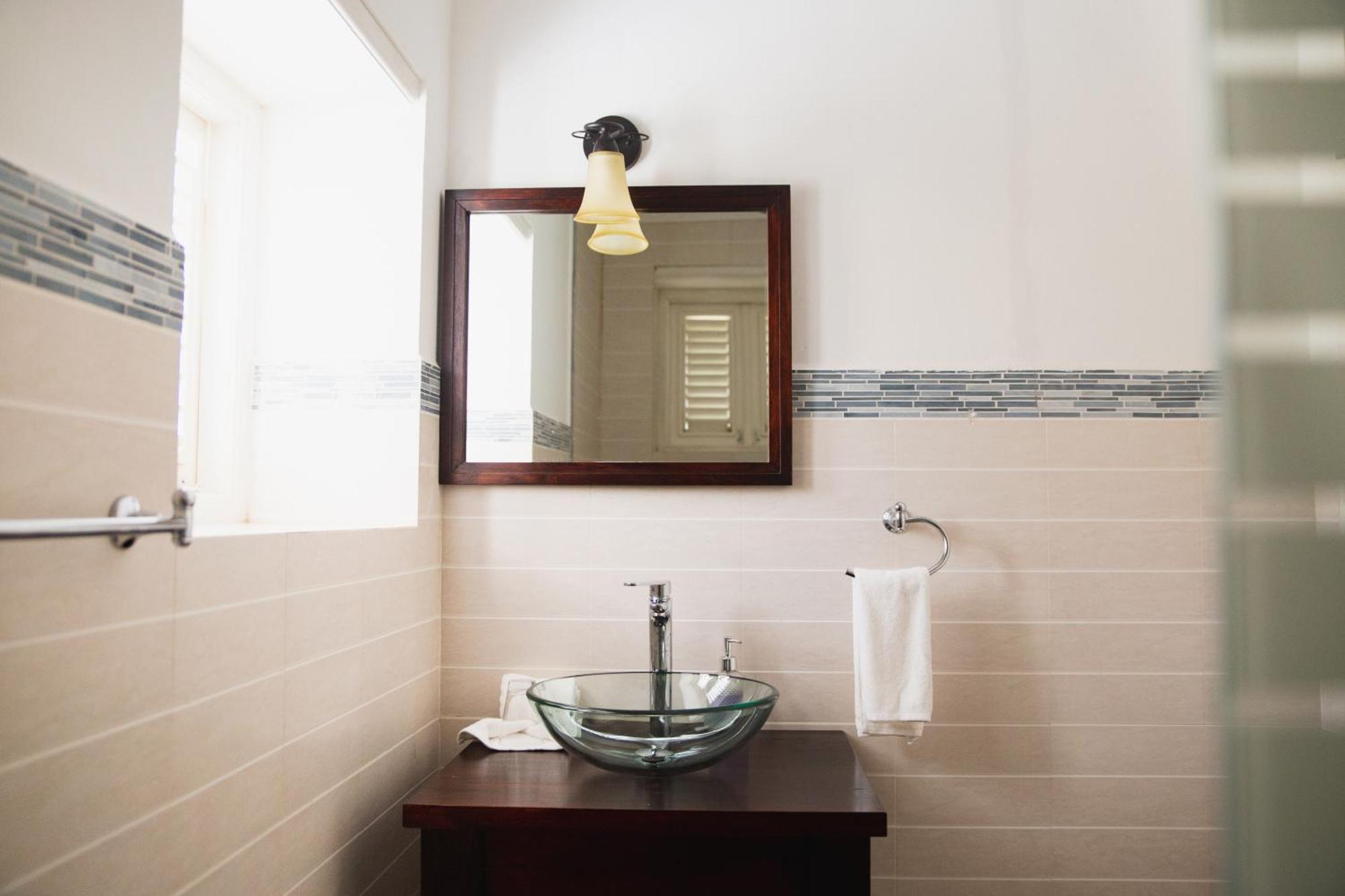 Bario Hotel ウィレムスタッド 部屋 写真