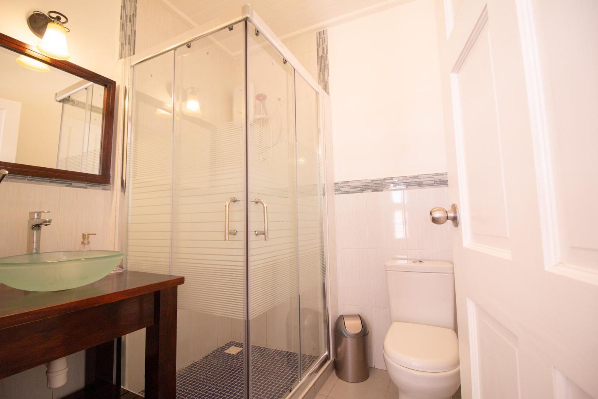 Bario Hotel ウィレムスタッド 部屋 写真