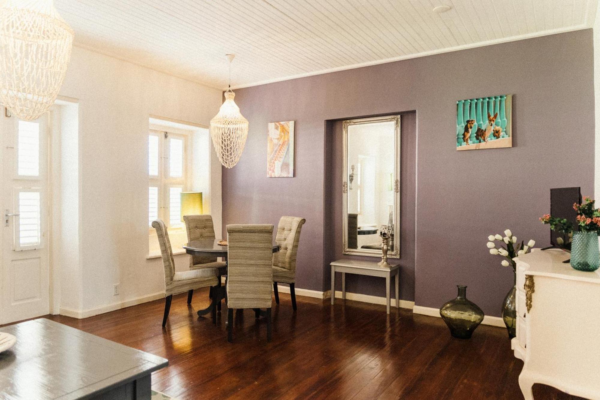 Bario Hotel ウィレムスタッド 部屋 写真