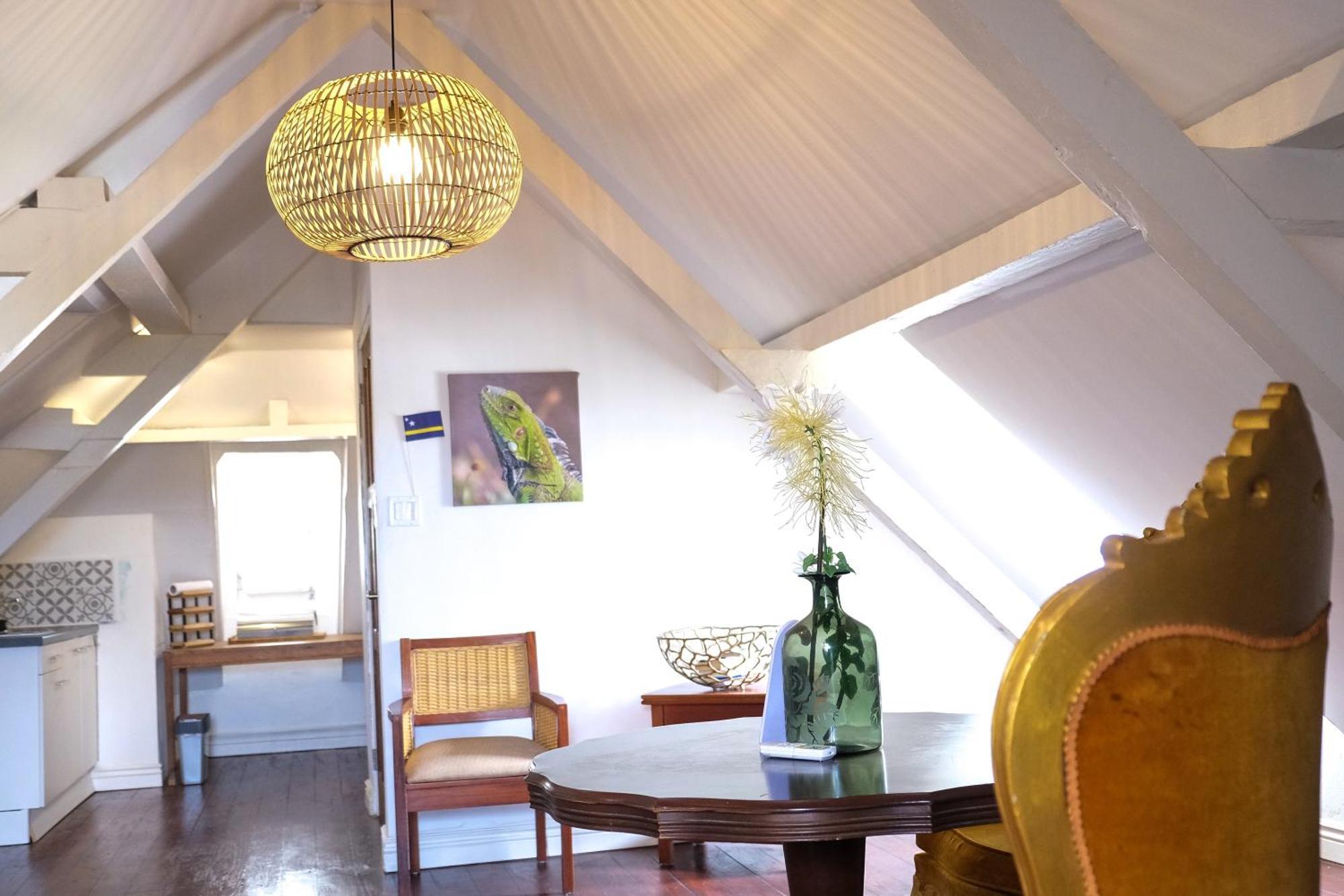 Bario Hotel ウィレムスタッド 部屋 写真