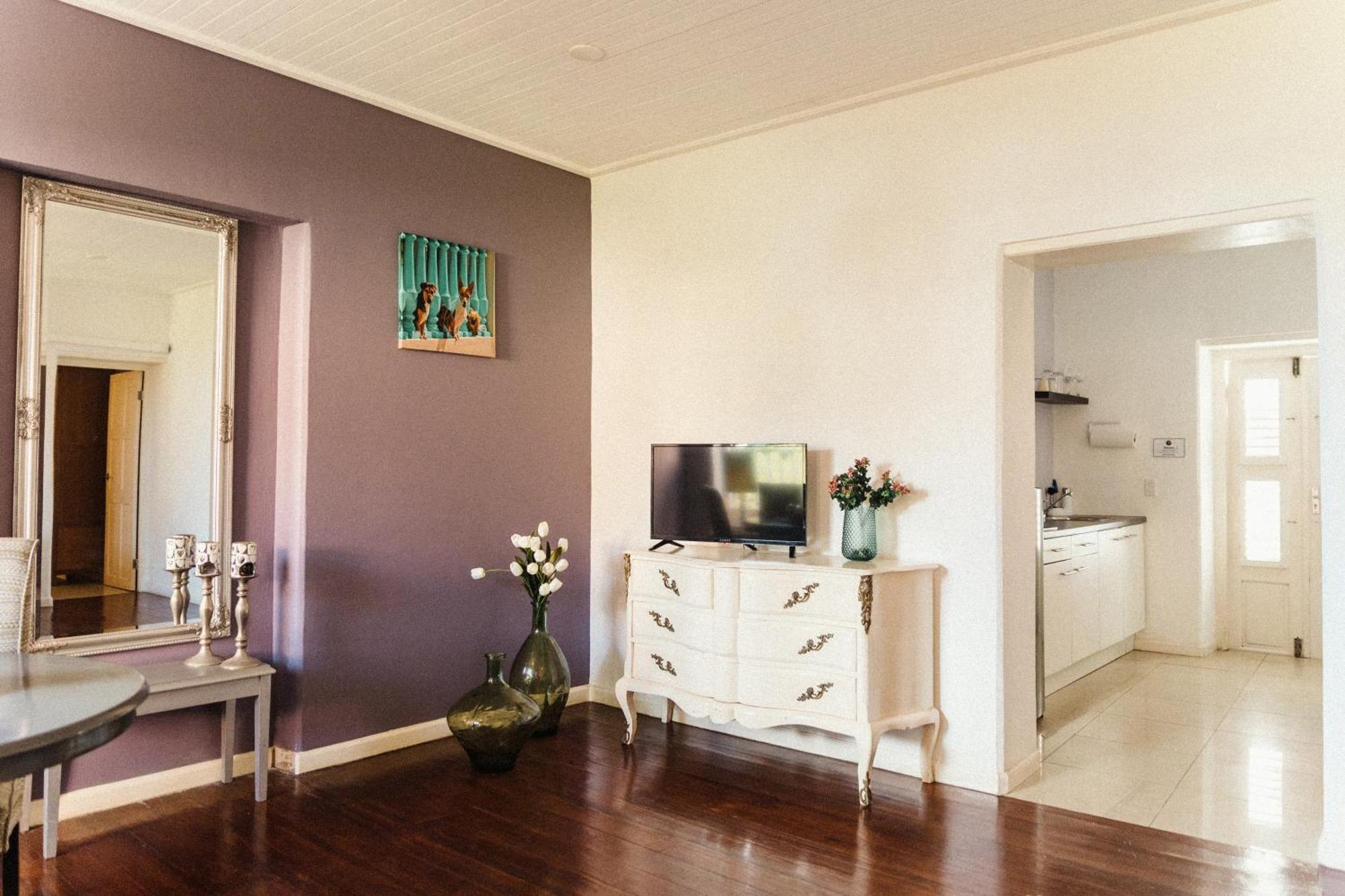 Bario Hotel ウィレムスタッド 部屋 写真