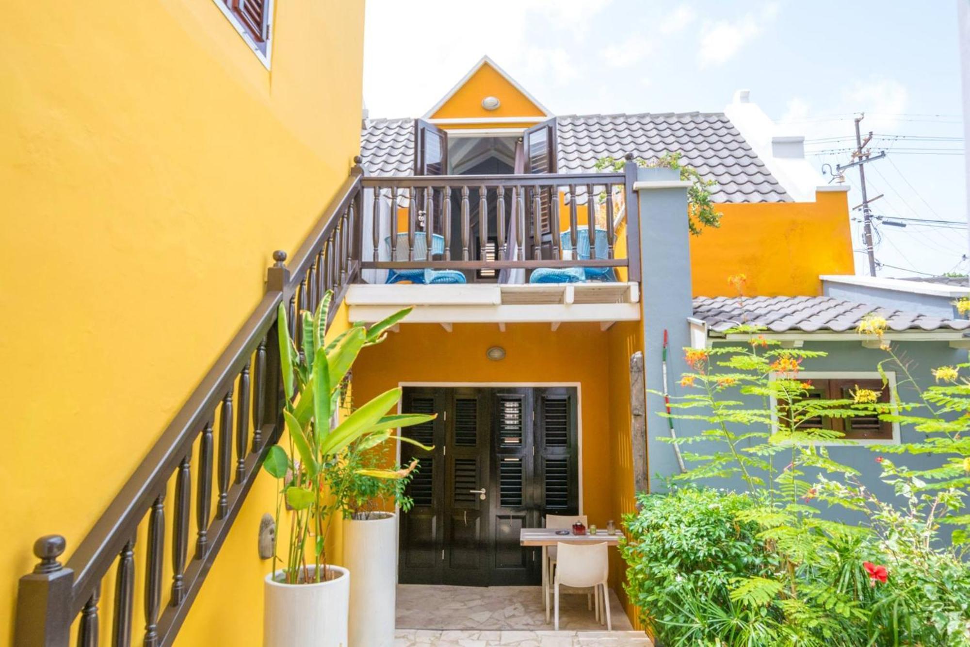 Bario Hotel ウィレムスタッド 部屋 写真